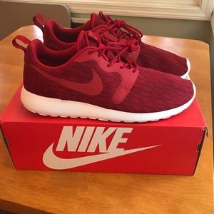 Nike Roshe One Men’s Shoes - Size 10.5